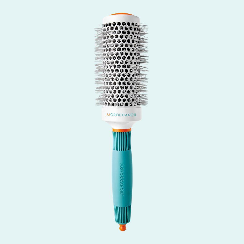 Moroccanoil_45_Ceramic_Brush_19f9ab29-d3d6-48ae-973f-c5d1472b2cf7.jpg